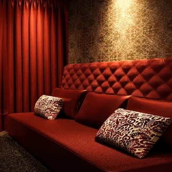 TAクリニック 全国9院のプルリアルバイオスカルプチャーを受ける前の待合室