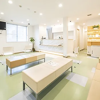 濱田皮膚科クリニックのピコスポットを受ける前の受付と待合室