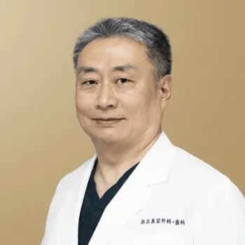 共立美容外科 千葉院のピコスポットを受ける前の診察を担当する医師