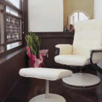 ユイメディカルクリニック 幕張医院のピコスポットを受ける前のカウンセリングルーム