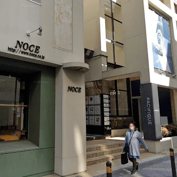 A CLINIC 福岡院の外観の様子