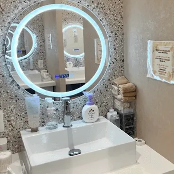 ルラ(LULA)美容クリニック 福岡2院のケミカルピーリングを受けた後のパウダールーム