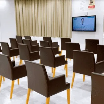 湘南美容クリニック 福岡3院のケミカルピーリングを受ける前の待合室