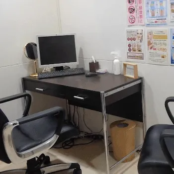 品川美容外科 福岡院のケミカルピーリングを受ける前の診察室