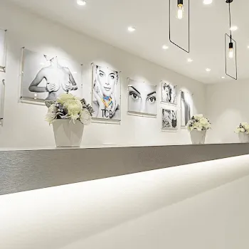 TCB東京中央美容外科 福岡3院のケミカルピーリングを受ける前の受付