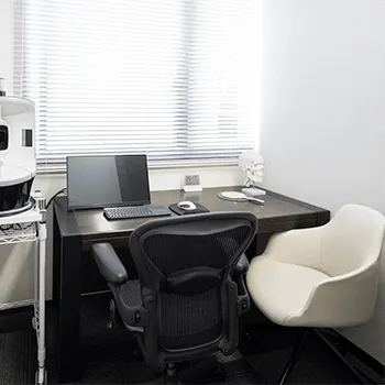 あやべクリニック 福岡院の脂肪冷却を受ける前のカウンセリングルーム