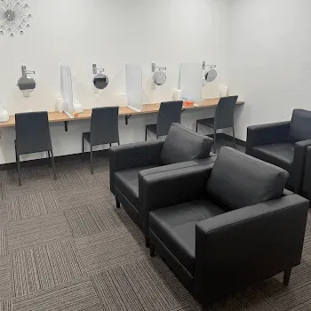 クララ美容皮膚科 福岡天神院のジャルプロスーパーハイドロを受ける前の待合室