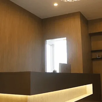 Luxe Beauty Clinicのジャルプロスーパーハイドロを受ける前の受付