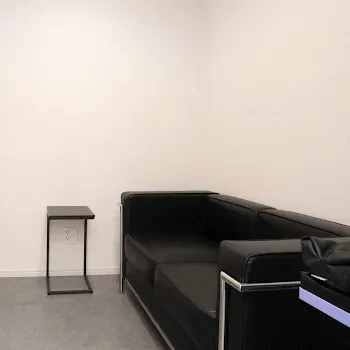 トータルスキンクリニックのジャルプロスーパーハイドロを受ける前の待合室