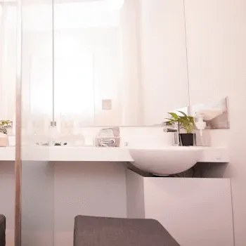 東郷美容形成外科 福岡のリズネを受けた後のパウダールーム