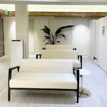 Wクリニック 福岡院のリズネを受ける前の待合室