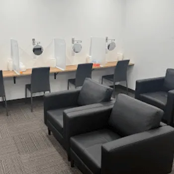 クララ美容皮膚科 福岡天神院のフォトフェイシャルを受ける前の待合室