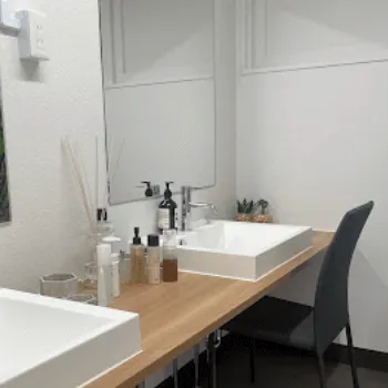 クララ美容皮膚科 福岡天神院のフォトフェイシャルを受けた後のパウダールーム