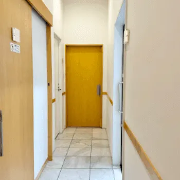 共立美容外科 福岡院のピコスポットを受ける前の廊下