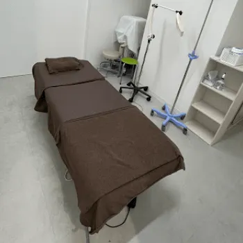 TCB東京中央美容外科 福岡3院のピコスポットを受ける施術室