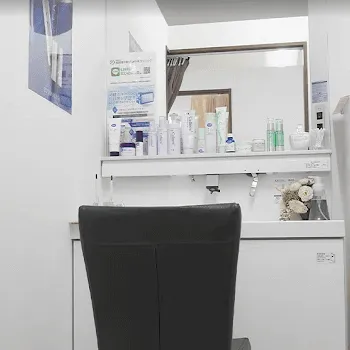 福岡博多駅前通中央クリニックのサブシジョンを受けた後のパウダールーム