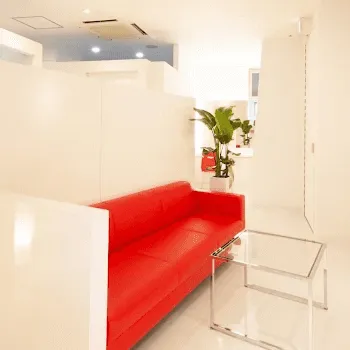 セイコメディカルビューティクリニック 福岡院のサブシジョンを受ける前の待合室