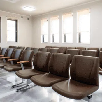 梅田クリニックの医療脱毛を受ける前の待合室