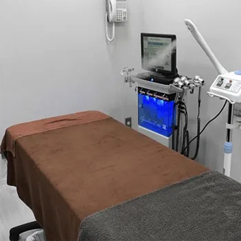 共立美容外科 銀座院の白玉点滴・注射を受ける施術室