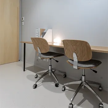 エルムクリニック 福岡院のプルリアルデンシファイを受ける前のカウンセリングルーム