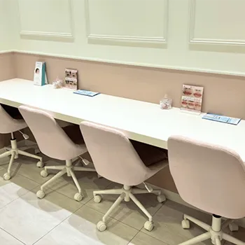 ルラ美容クリニック 福岡2院のプルリアルデンシファイを受ける前の待合室