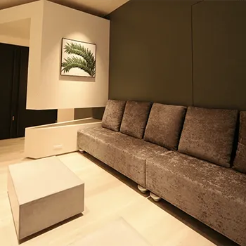 メディアージュクリニック 福岡院のプルリアルデンシファイを受ける前の待合室