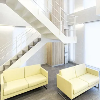 クリニーク福岡天神のプロファイロを受ける前の待合室