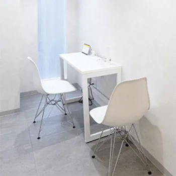 クリニーク福岡天神のプロファイロを受ける前のカウンセリングルーム