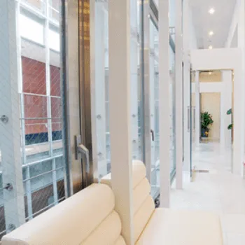 共立美容外科 福岡院 の白玉点滴・注射を受ける前の待合室