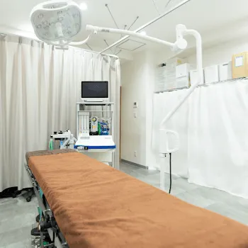 東京美容外科 福岡院の白玉点滴・注射を受ける施術室