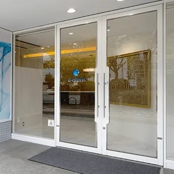 eスキンクリニック金沢の白玉点滴・注射を受けるクリニックの入り口