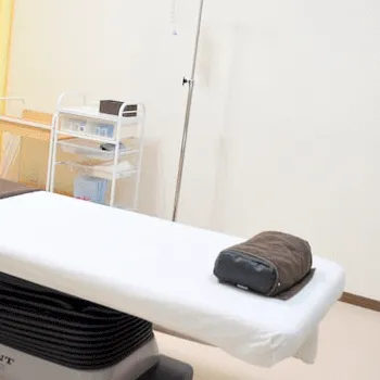 金沢中央クリニックのケミカルピーリングを受けるせ