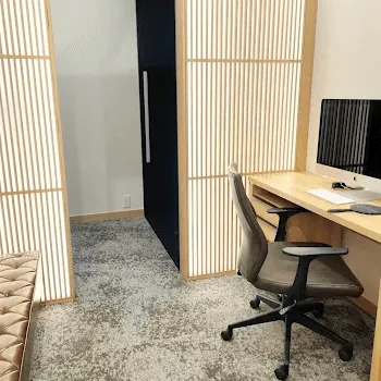 eスキン&eクリニック金沢本院のケミカルピーリングを受ける前の診察室