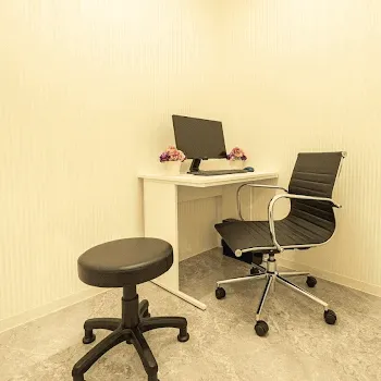 TCB東京中央美容外科 金沢院のケミカルピーリングを受ける前の診察室