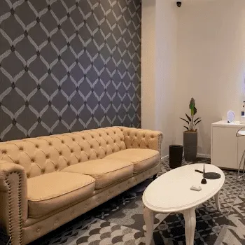 TAクリニック 石川/金沢付近1院のリズネを受ける前の待合室