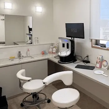 あきば皮膚科クリニックのサブシジョンを受ける前の診察室