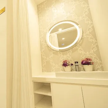 TCB東京中央美容外科 金沢院のサブシジョンを受けた後のパウダールーム