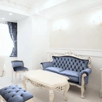 A CLINIC 横浜院のピコスポットを受ける前の待合室