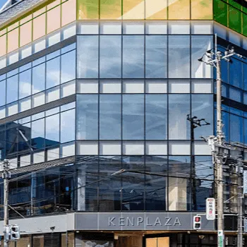 あらおクリニックのピコスポットを受けるクリニックが入っているビルの外観