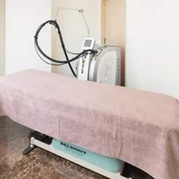 共立美容外科 横浜院のピコスポットを受ける施術室