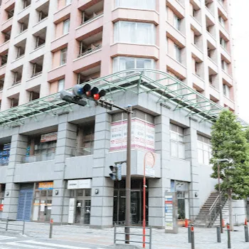 なでしこクリニックのピコスポットを受けるクリニックが入っているビルの外観