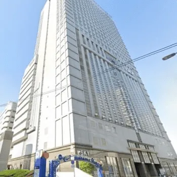 湘南美容クリニック 横浜/神奈川12院のピコスポットを受けるクリニックが入っているビルの外観