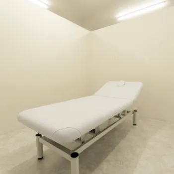 TCB東京中央美容外科 横浜/神奈川6院のピコスポットを受ける施術室