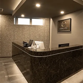 LOOP CLINICのエリシスセンスを受ける前の受付