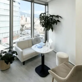 LOOP CLINICのエリシスセンスを受ける前のカウンセリングルーム