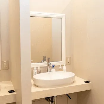 ルラ美容クリニック 神戸院のジャルプロスーパーハイドロを受けた後のパウダールーム