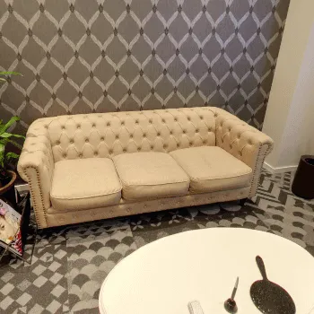 TAクリニック 神戸付近1院のリズネを受ける前の待合室