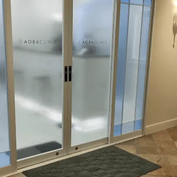 あおばクリニック 神戸三宮院のフォトフェイシャルを受けるクリニックの入り口