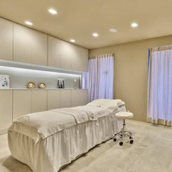 ボーテスキンクリニックのフォトフェイシャルを受ける施術室