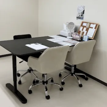 神戸元町セントラルクリニックのフォトフェイシャルを受ける前のカウンセリングルーム